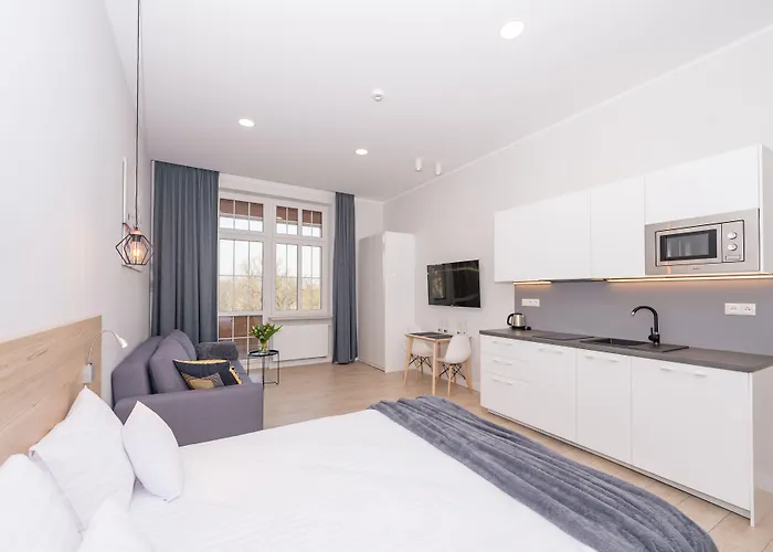 Avenue 22 * Познань