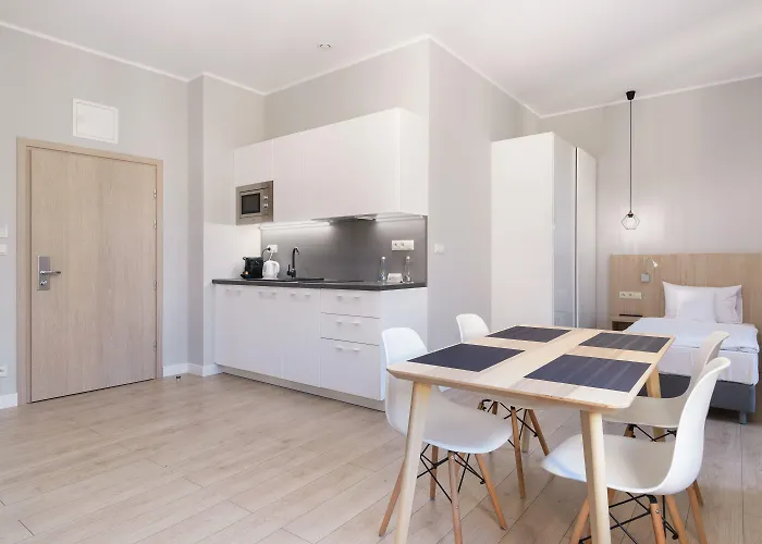 Avenue 22 Познань