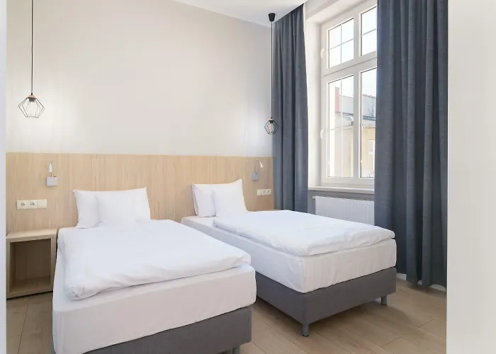 Avenue 22 * Познань